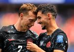 Co-Gastgeber Kanada durch 1:0-Sieg über Südafrika im Achtelfinale: "Sie sind jetzt kanadische Helden" Eustaquio mit dem "lucky punch" in der Nachspielzeit. Die Kanadier treffen nun auf den Sieger des Duells Niederlande vs. Marokko