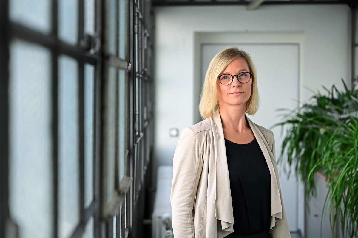 NGO Chefin Julia Moser "Ich versteckte meine Behinderung lange" Job