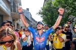 Van der Poel gewinnt wegen Hitze verkürzte 9. Tour-Etappe, Pogačar bleibt in Gelb