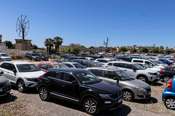 Palma-de-Mallorca-verbannt-Urlauberautos-aus-Stadtzentrum