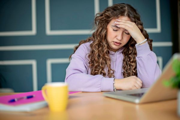 Hilfe-Schreibblockade-Was-zu-tun-ist-wenn-das-Blatt-leer-bleibt