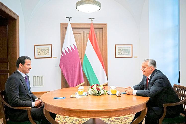 Viktor Orbán mit Katars Emir Tamim bin Hamad al-Thani