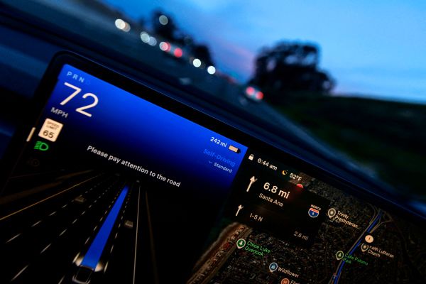 US-Beh-rde-warnt-Selbstfahrende-Teslas-erkennen-Kameraprobleme-nicht-richtig