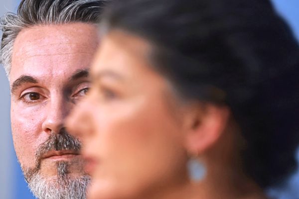 Partisanen-Enkel-Fabio-De-Masi-f-hrt-die-Partei-von-Sahra-Wagenknecht