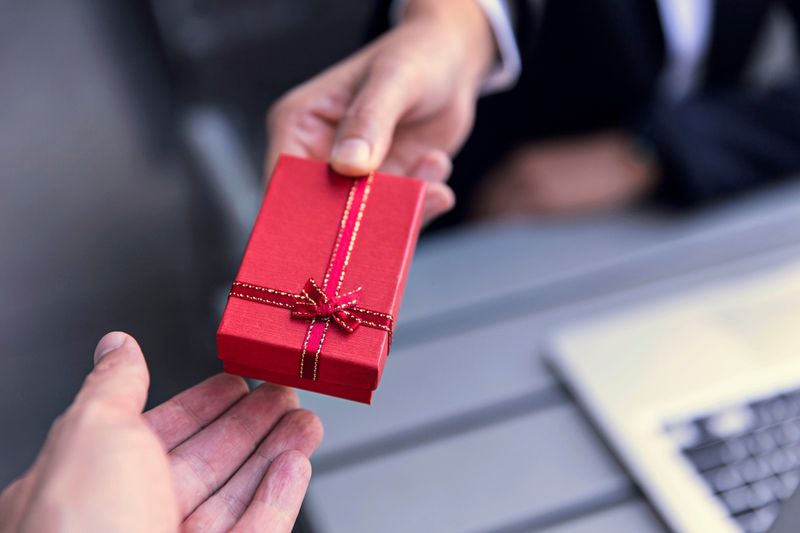 Geschenke unter Erwachsenen
