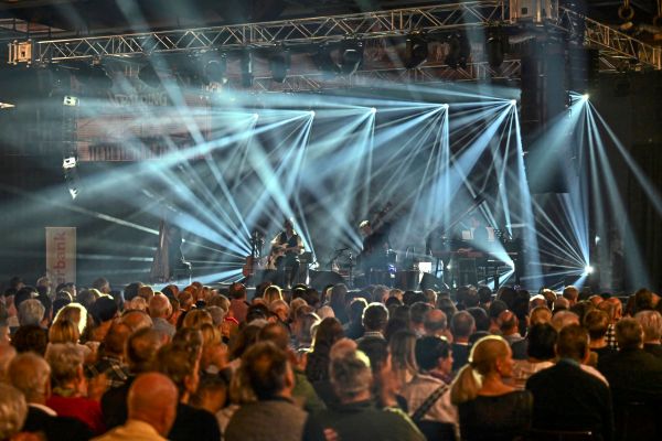 117-Millionen-zu-verteilen-Musiker-fordern-Transparenz-bei-AKM-Abrechnungen