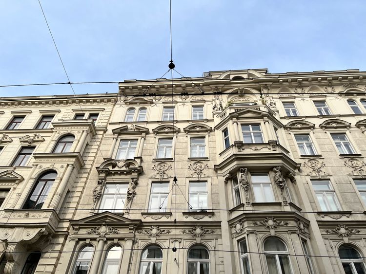Zinshäuser in einem Wiener Innenstadtbezirk.