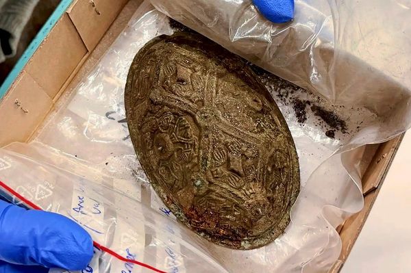 Grab-einer-Wikingerfrau-mit-mysteri-sen-Beigaben-in-Norwegen-entdeckt