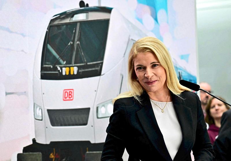 Deutsche Bahn: Ein Jahr nach Amtsantritt ist Konzernchefin Palla unter Druck