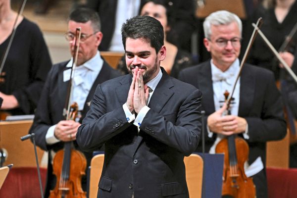 Eklat-zum-Saisonstart-Free-Gaza-Rufe-im-Wiener-Musikverein