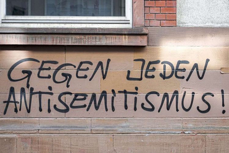 Graffito gegen Antisemitismus