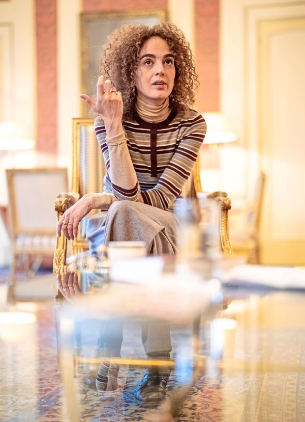 Le-la-Slimanis-neuer-Roman-Trag-das-Feuer-weiter-ist-eine-Hommage-an-Vater