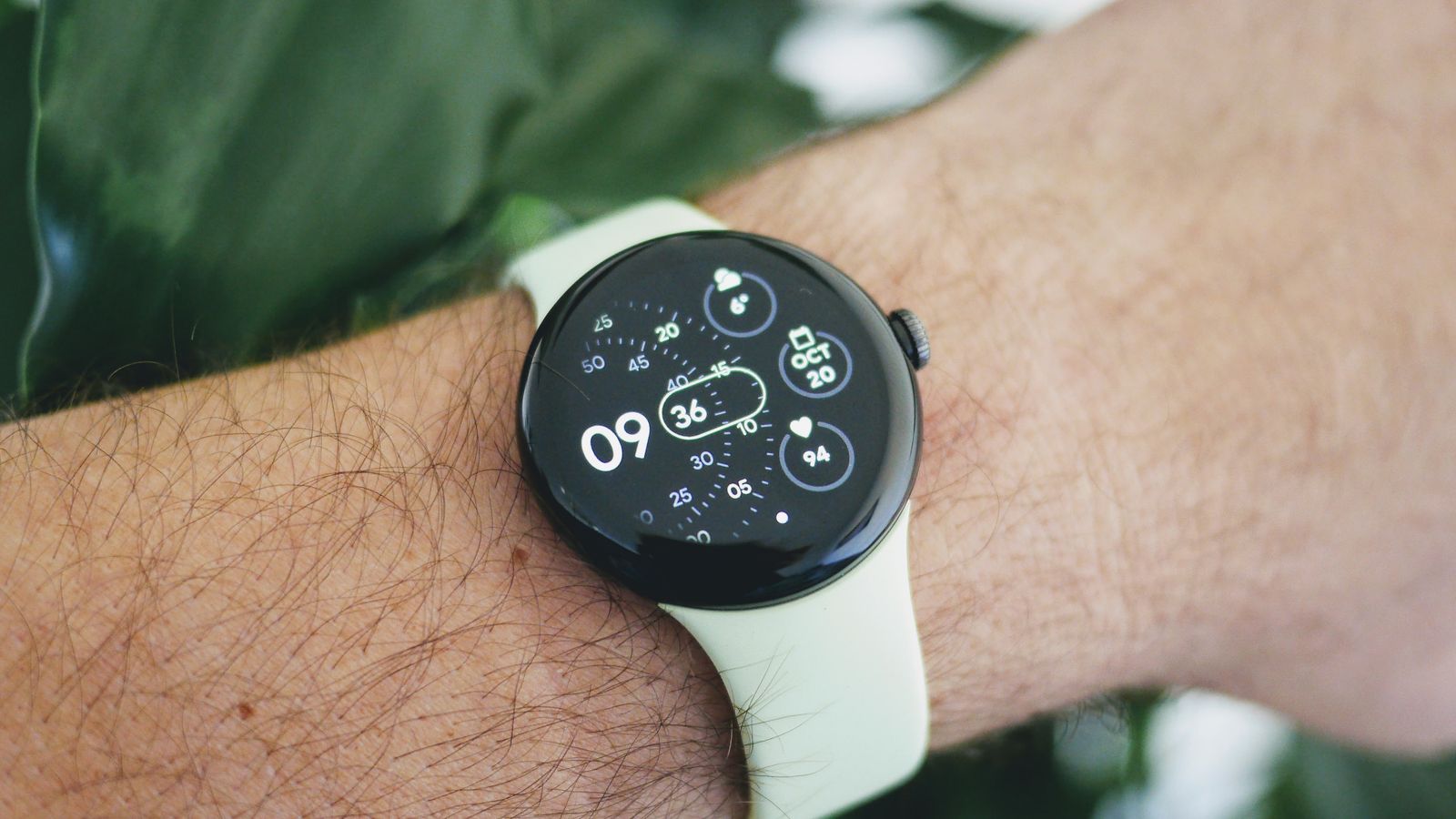 Googles Pixel Watch im Test: So gut und doch so schlecht - Android
