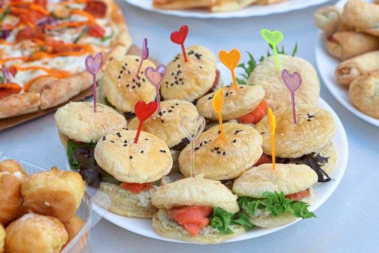 Partybrötchen im AK-Test: Nur die Hälfte einwandfrei - Essen &amp; Trinken ...