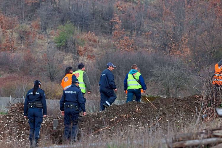 Ein serbisches Polizeiteam.