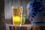 Bis zu 7,20 Euro: Was kostet ein gespritzter Apfelsaft in der Gastronomie?