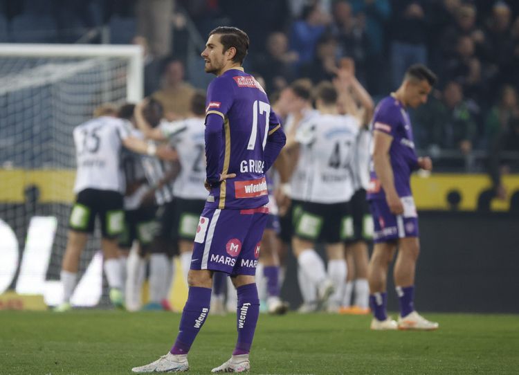 Sturm Trainer Ilzer Trotz 32 Erfolgs Gegen Austria Empört Für Was Haben Wir Einen Var 