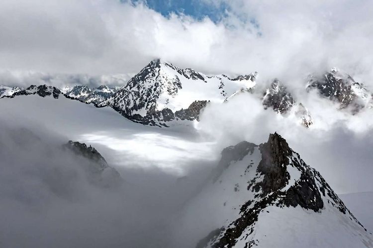 Eine Aufnahme der Stubaier Alpen aus dem Jahr 2022.