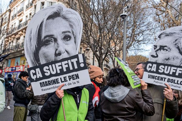 Extremisten-in-Frankreich-auf-dem-Vormarsch