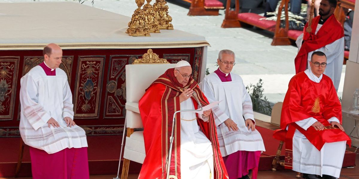 Papst eröffnete mit Palmsonntagsmesse Feierlichkeiten der Karwoche