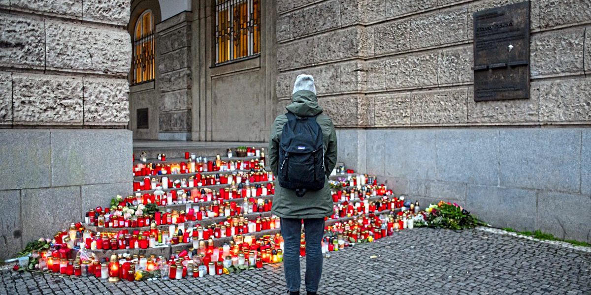 Staatstrauer In Tschechien Nach Amoklauf In Prag - Tschechische ...