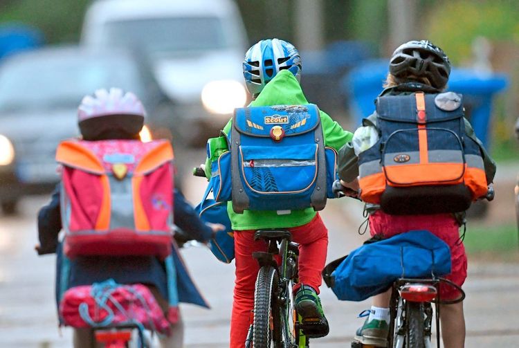 Warentest fährt Rad: Jeder vierte Kinder-Fahrradsitz fällt durch