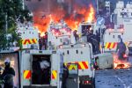 Nordirland: Polizei setzt Wasserwerfer gegen Demonstranten ein Belfast wird aktuell von rassistischen Krawallen erschüttert. Die Proteste dürften mittlerweile aber ruhiger verlaufen