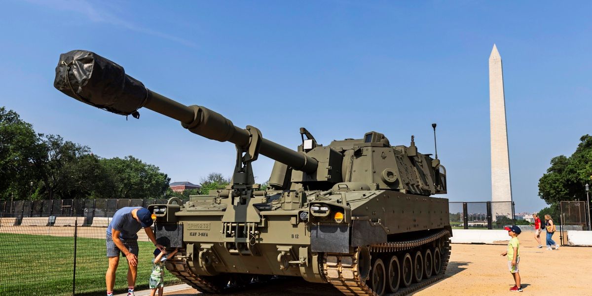 Tech-Konzerne sponsern heimlich Trumps umstrittene Militärparade