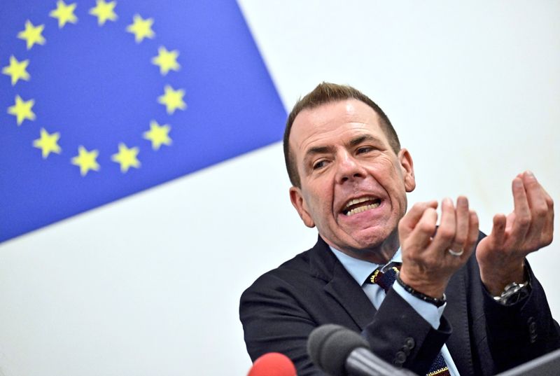 Harte Konfrontation zu Ukraine-Friedensplänen im Lager der Österreicher im EU-Parlament