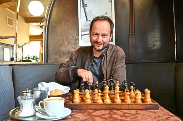 was-gro-meister-an-der-armutsgrenze-von-der-monetarisierung-des-fu-balls-lernen-m-chten