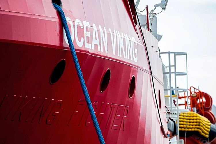 NGO-Schiff Ocean Viking im Hafen angelegt
