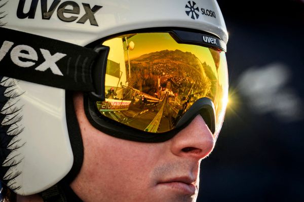 Tschofenig-bei-berlegenem-Quali-Sieg-von-Domen-Prevc-in-Oberstdorf-Dritter