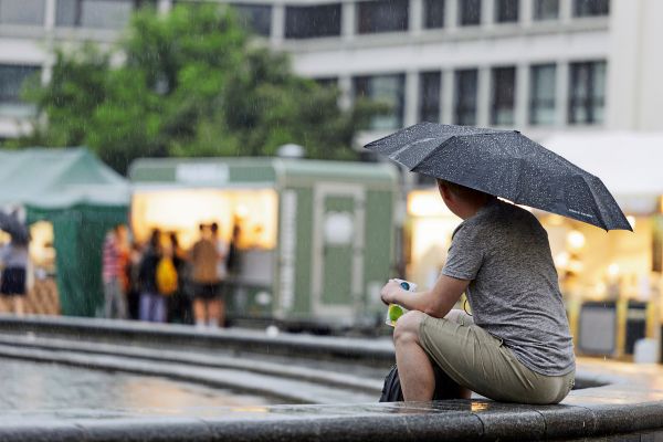 Mit-dem-Wetter-geht-es-unbest-ndig-und-relativ-k-hl-weiter