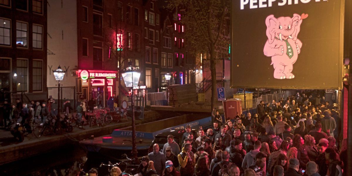 Amsterdam will härter gegen Krawalltouristen vorgehen