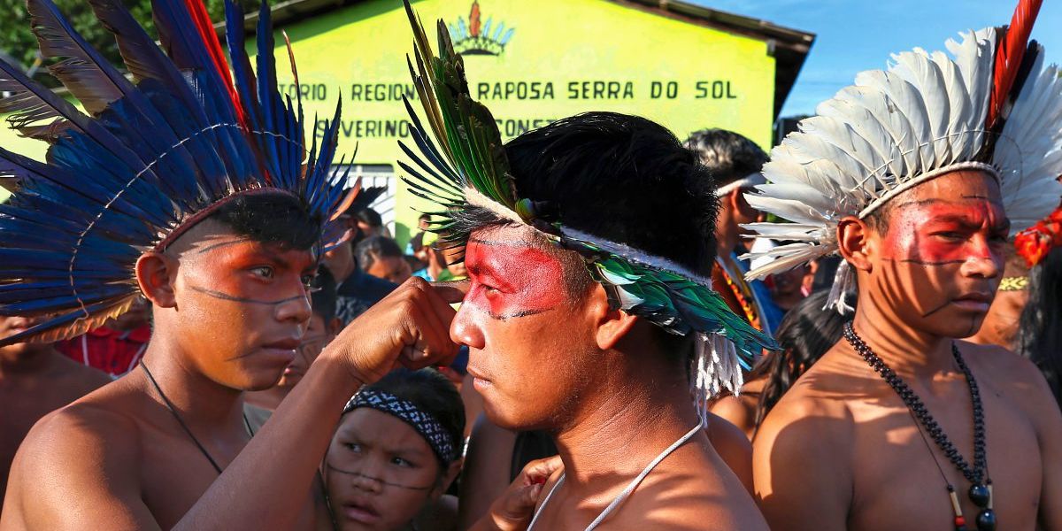 Lula kündigt Ausweisung neuer Indigenengebiete in Brasilien an