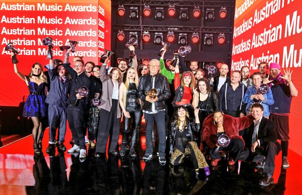 dialektpop-acts-beim-amadeus-award-ausgezeichnet