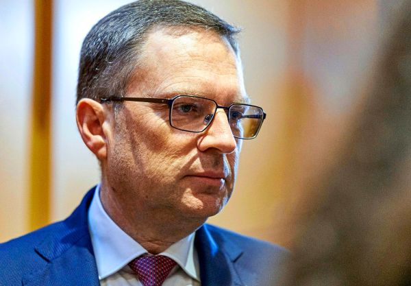 Angeklagter-W-ginger-soll-sich-als-Vize-Parteichef-in-O-zur-ckziehen