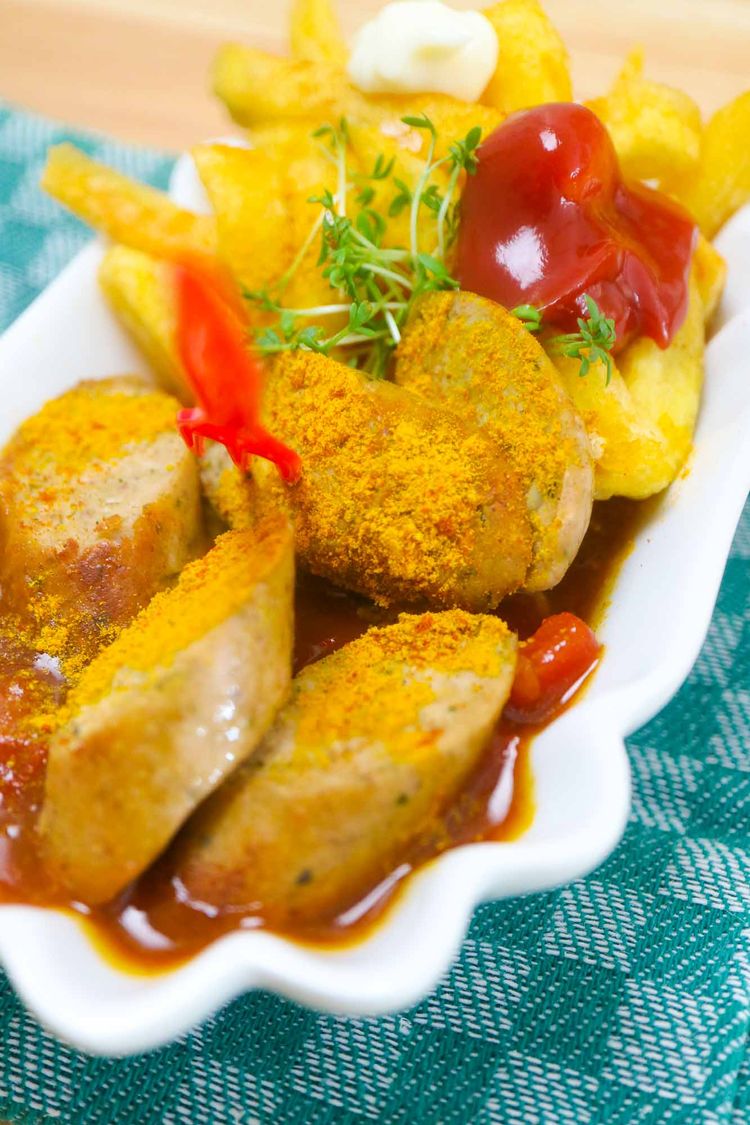 Rezept: Vegetarische Currywurst - Essen &amp; Trinken - derStandard.at ...