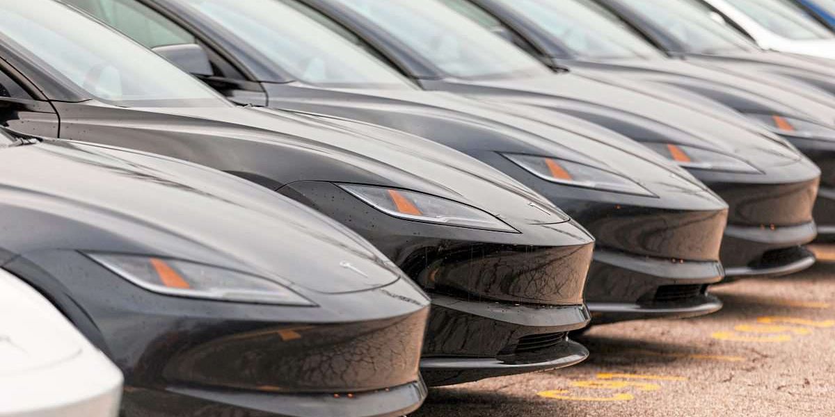 US-Justizministerin gab Anklagen wegen Tesla-Brandstiftung bekannt