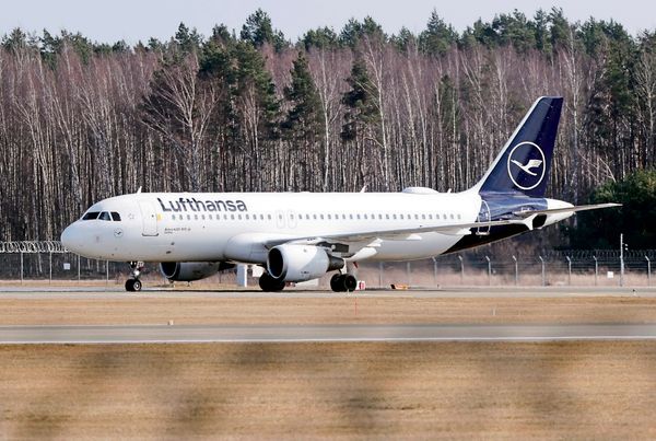 Fliegen-wird-wegen-des-Iran-Kriegs-immer-teurer