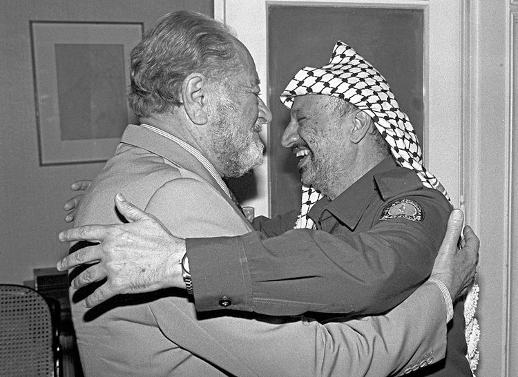Bruno Kreisky (l.) und Yasser Arafat am 8. Juli 1986 in Wien