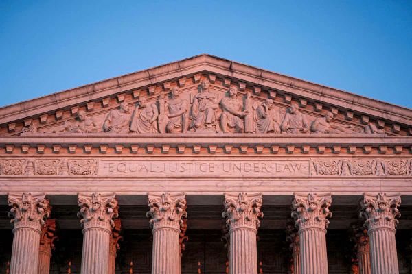 Supreme-Court-befasst-sich-mit-Abtreibungsverbot-in-Idaho