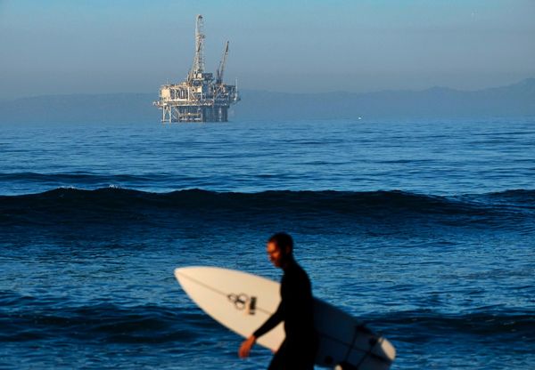 Die-USA-profitieren-vom-Krieg-die-Europ-er-zahlen-drauf-Was-ist-an-der-These-dran-