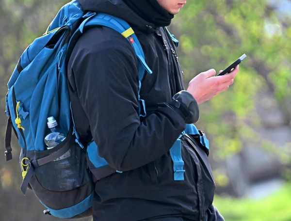 B-rgerinitiative-Stop-Killing-the-Internet-gegen-Alterskontrollen-und-f-r-Demokratie-im-Netz