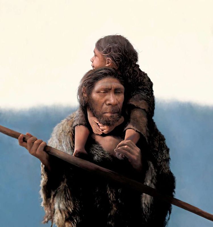 Ein mit Fell bekleideter Mann trägt ein Kind auf seinen Schultern.