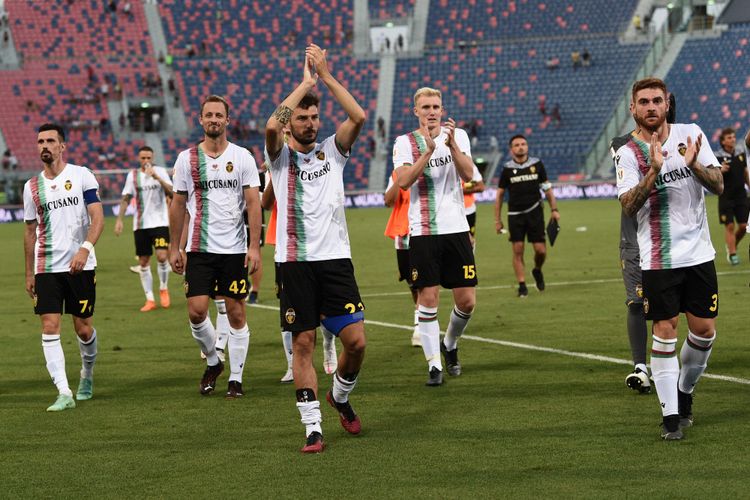 Arnautovic Holt Mit Bologna Zweiten Saisonsieg Fussball Derstandard De Sport