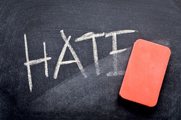 Hassdelikte-Warum-unser-Strafrecht-handeln-muss