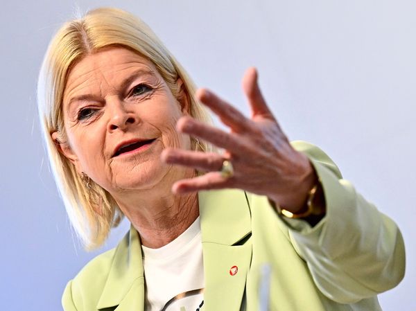 Ministerin-Tanner-richtet-Appell-f-r-Wehrdienst-Verl-ngerung-an-Bundesrat