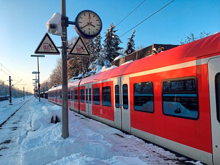 Bahn Schnee Wintereinbruch