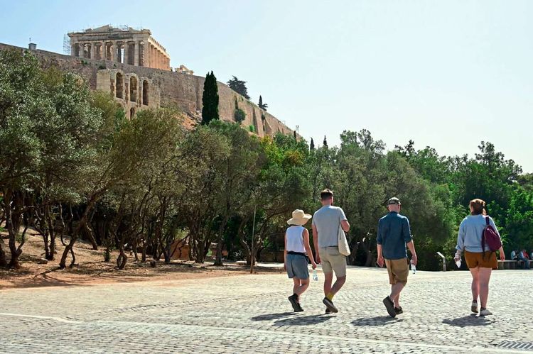 Monument, Touristen, Athen